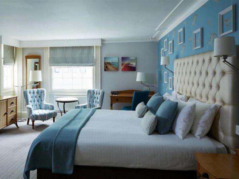 The Old Ship Hotel 4*